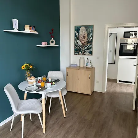 Apartment Relax Fuer 2 Personen - Parkplatz - Voll Ausgestattet & Gemuetlich *