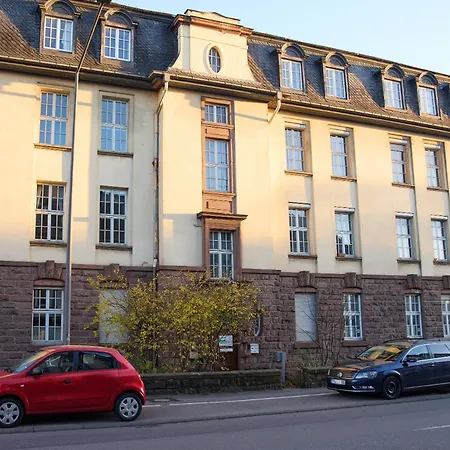 Relax Fuer 2 Personen - Parkplatz - Voll Ausgestattet & Gemuetlich Apartment *